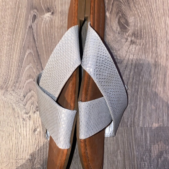 Rampage Breaker Slide Sandals Womens Size 11 Gray Silver Reptile Slip On - Picture 2 of 9